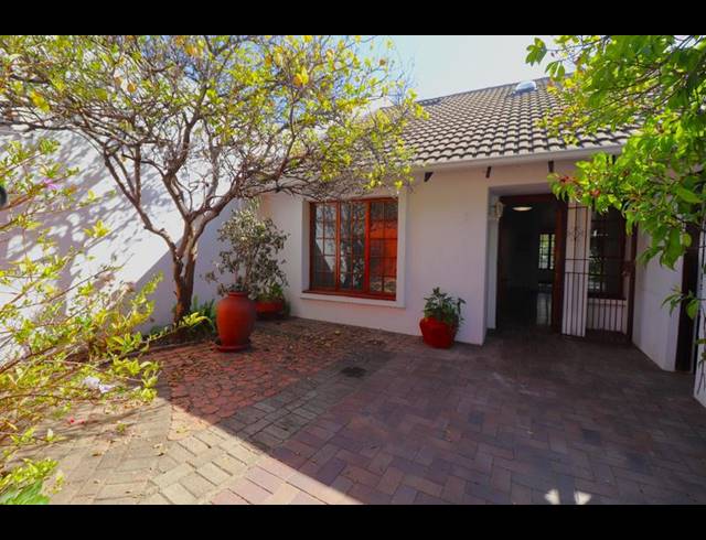 3 BEDROOM CLUSTER FOR SALE IN BRYANSTON